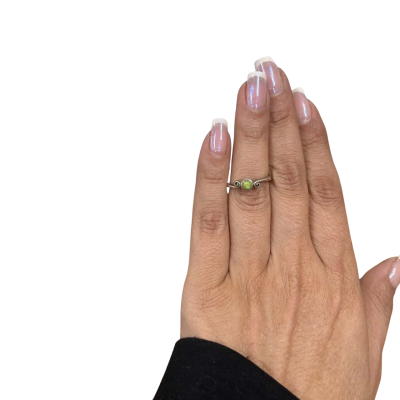  Womens Silver Peridot Ring 925