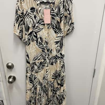 Yours truly Womens  Size 14 Floral Dress Floral 