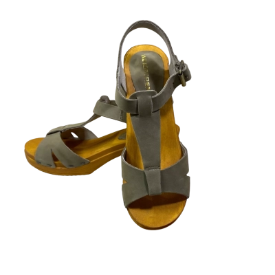 Women Sandles Leather Upper Size 5