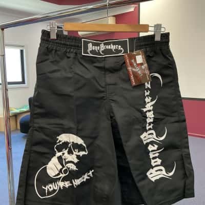  Mens  Size L Tailored Shorts Black  