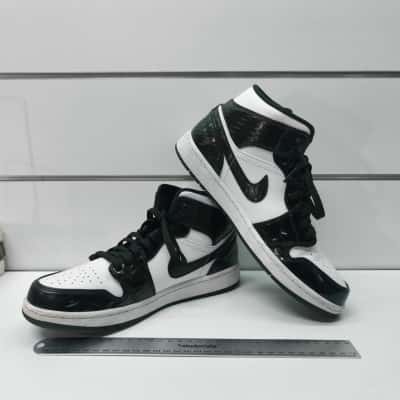 Nike Mens Size 9.US5 Sneakers Black / White High Top PreOwned 