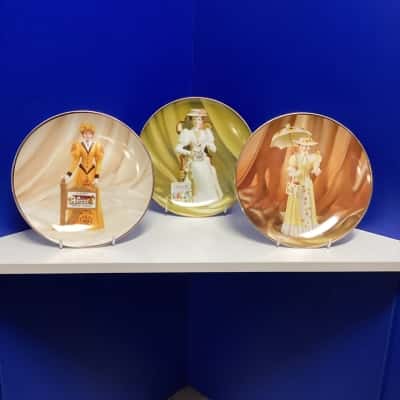 Set of 3 Avon President’s club plates