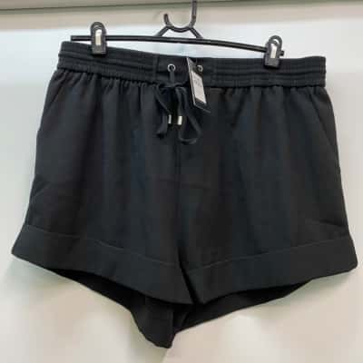 BNWT CITY CHIC Shorts Size XS/14