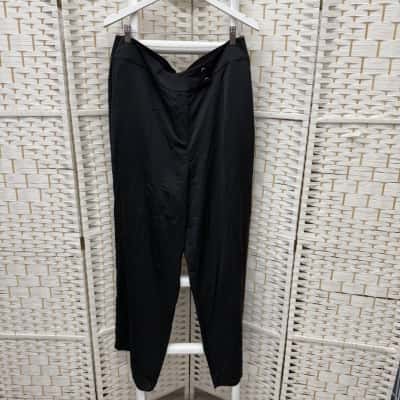 Portmans Womens  Size 18 Ankle Length Pants Black  