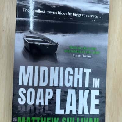 Midnight in Soap Lake, Matthew Sullivan 