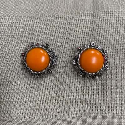  Womens Vintage Silver Tone with Orange Centre Clip On Earrings