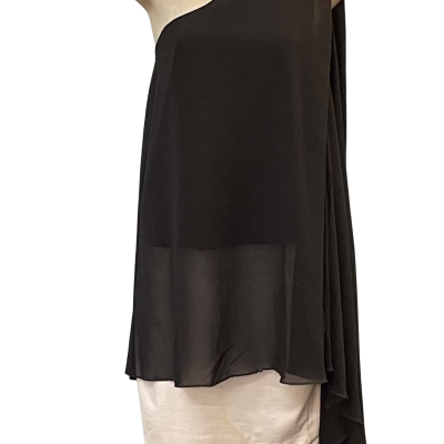 White Closet Womens  Size 10 Off-the-shoulder Top Black  