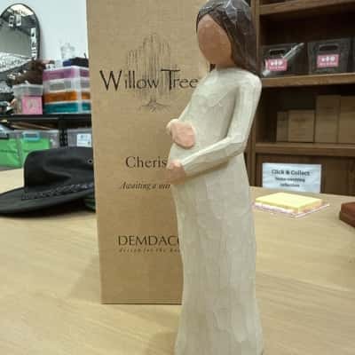 Willow Tree Cherish Awaiting A miracle 