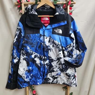The North Face X Supreme Mountain Parka Jacket Size XL