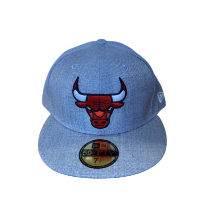 New Era  NBA Mens Hat  Size 7.5 Grey / Red 