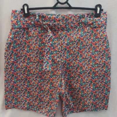 Sportscraft Womens  Size 12 Shorts Floral