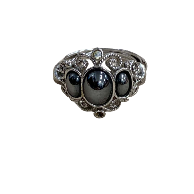 Avon Fashion Womens Ring size zero L hematite stones and silver plate.