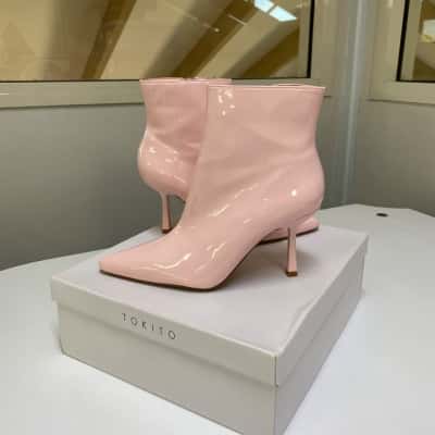 Tokito Womens pink idol Size 7 Boots / Heels 