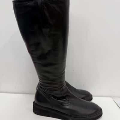 Duo Boots Black Leather Knee High Boots - Size 38   