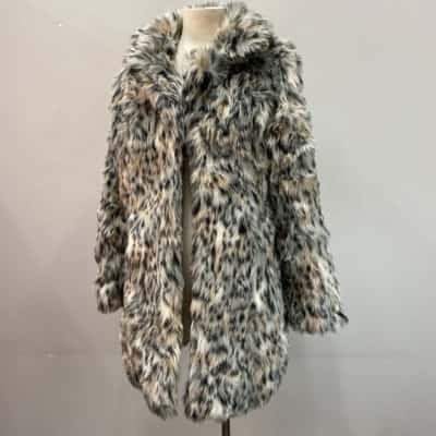 Savile Row  Womens  Size 14 Winter Coat Animal print 