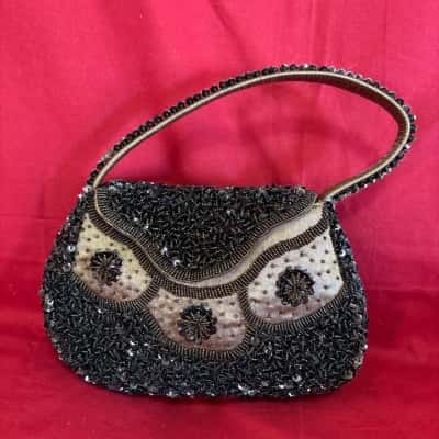  Women's Vintage Bronze Beaded & Sequinned Evening Handbag featuring an Intricate Floral Design 