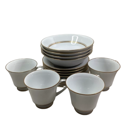 Noritake RC Gold Rim 16 piece. P566