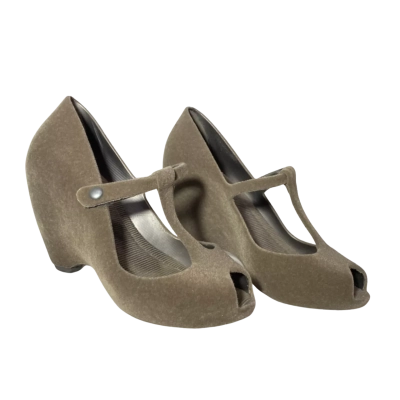 Melissa Fuzzy Khaki Marry Jane Heel Size 35 / 36 