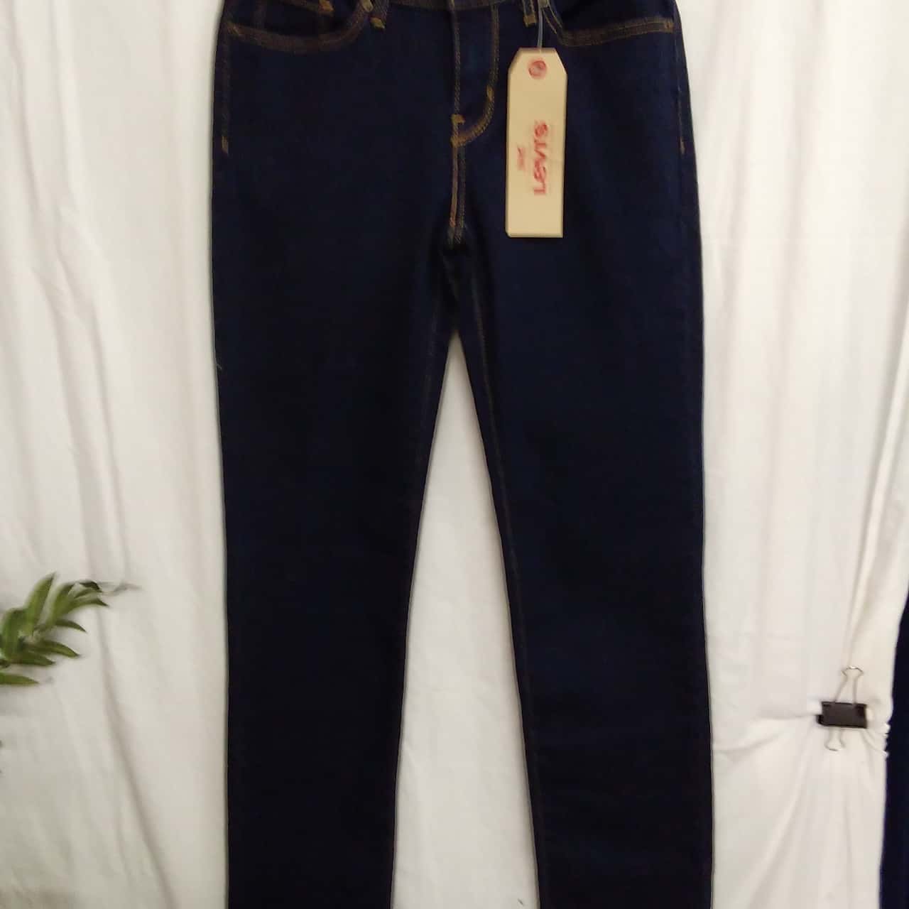 Levis Womens Size 8 Blue Jeans
