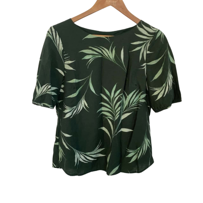 Jacqui-E Womens  Size 10 Short Sleeve Top Floral / Green 