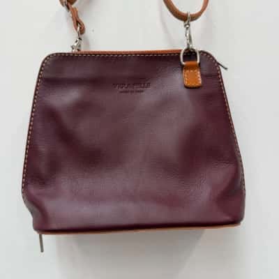 Vera Pelle Small Leather Crossbody Bag  