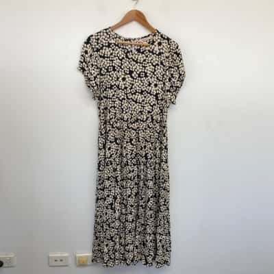 Mister Zimi Black White Floral Short SLeeve Maxi Dress  Size 12 