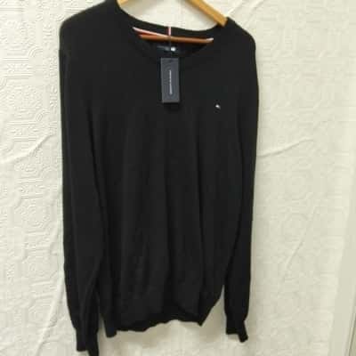 Tommy Hilfiger Mens  Size L Black Sweater NWT RRP $140