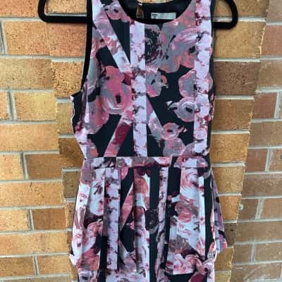  Womens  Size 8 Mini Dress Black  / Pattern / Pink  