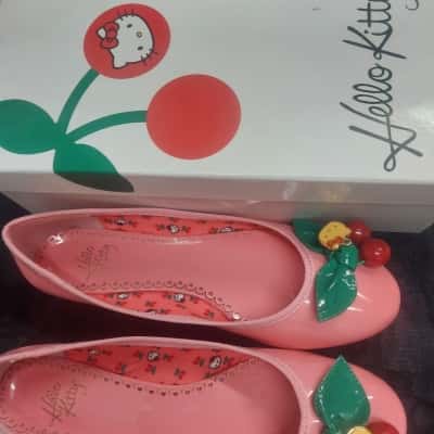Hello Kitty Size 8.5 Pink Shoes