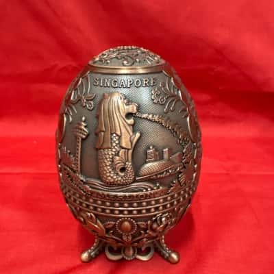 Vintage-Style Metal Toothpick Holder Souvenir featuring Singapore Merlion