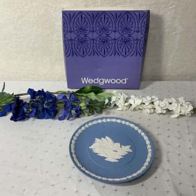 Vintage Wedgewood Jasperware Sydney Opera House Decorative Plate (boxed) 