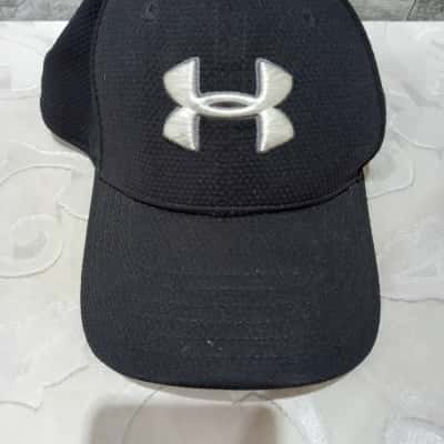 Under Armour Kids Black  / White Cap YXS