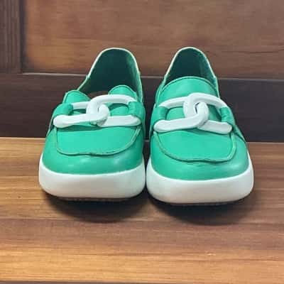 Alfie & Evie Womens  Size 36 Loafers Green / White 