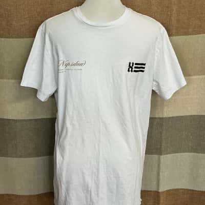 NXP Mens  Size M Short Sleeve T-shirt Black  / Pattern / White 