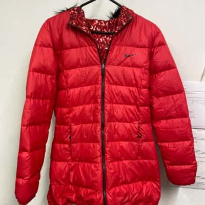 Nike Womens  Size M Puffer Jacket Red 
