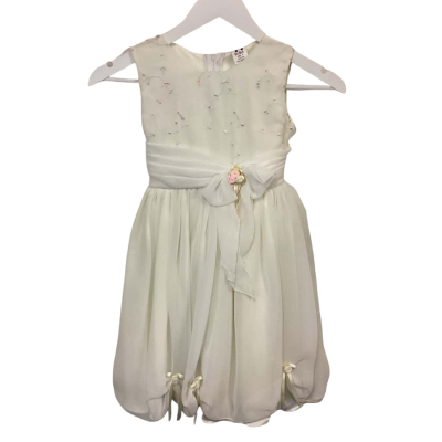  Tiki - Flower Girls Dress - Size 6 White 