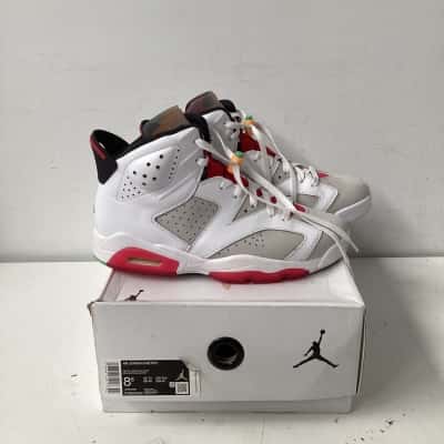 Nike Air Jordan 6 Retro Sneakers Size EUR 42