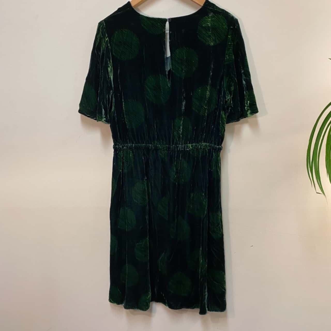 Gorman Womens Size 12 Short Sleeve Velvet Dress Green (s) - Used Very Good  | Salvos Stores