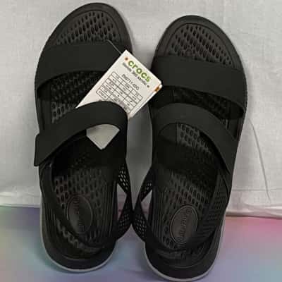 Crocs Womens  Sandal Size 10 Black  / Grey 