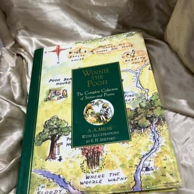 Winnie the Pooh Complete Collection of Stories &Poems