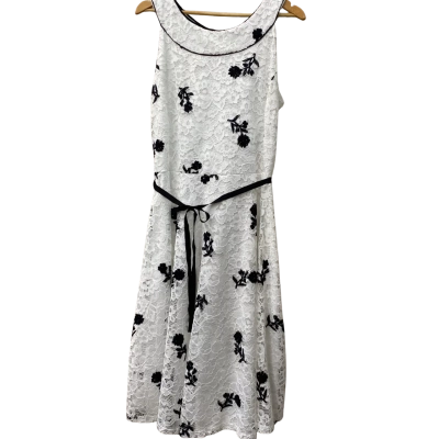 Liz Jordan Womens  Size 18 Party Dress White lace/black flowers