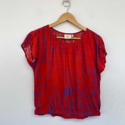 ELK Red Purple Short Sleeve Top  Size 8 