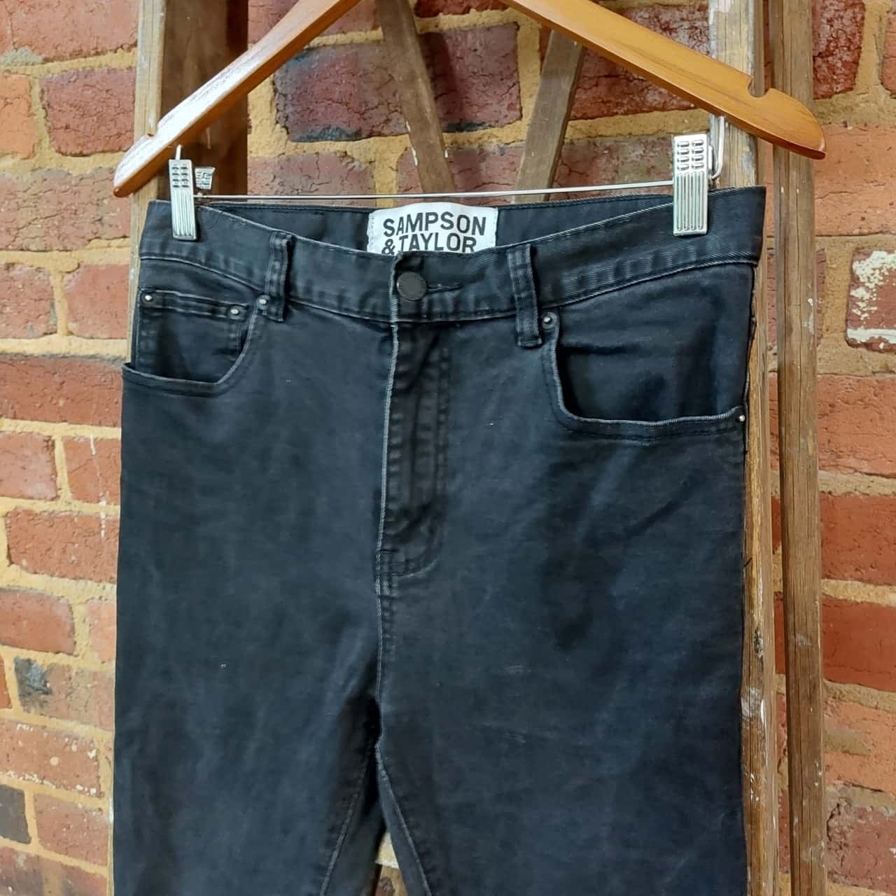 Taylor Womens Size S Black Jeans