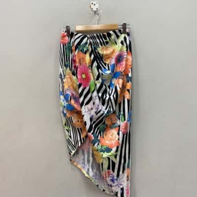 Morning Mist Womens  Size 10 Midi Wrap Skirt Floral / Striped 