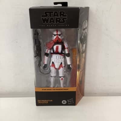 NEW - Star Wars: The Mandalorian Incinerator Trooper 