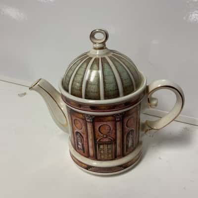 Vintage Sadler Teapot