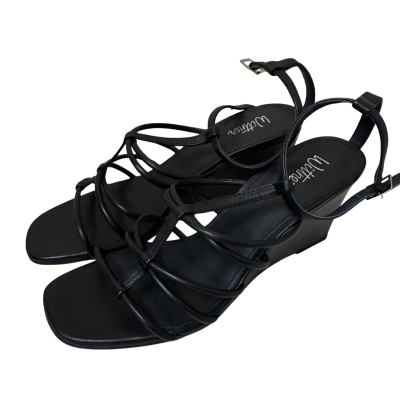 Wittner Womens Size 39 Black Strap Wedges 