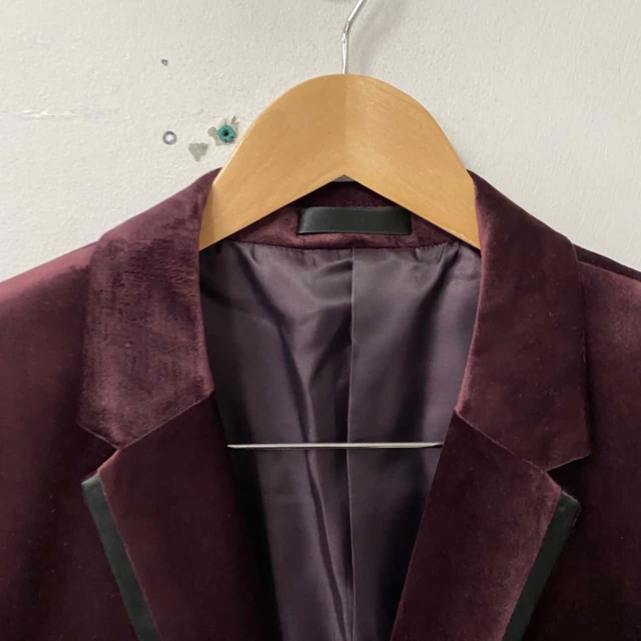 Yd. Mens Size L Maroon Velour Suit Jacket BNWT Rrp 199 (s)