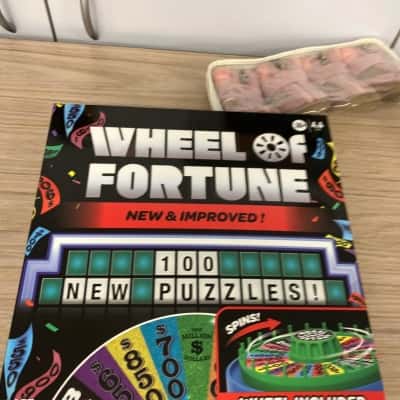 Wheel of fortune board game 