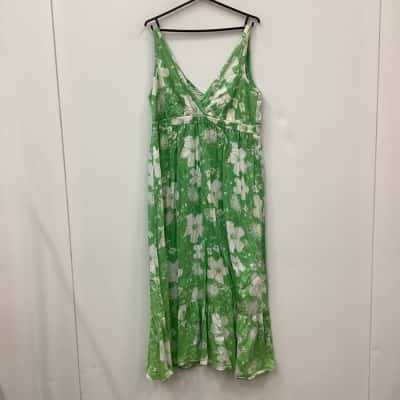 Witchery Womens  Size 14 Casual Dress Green / Pattern 